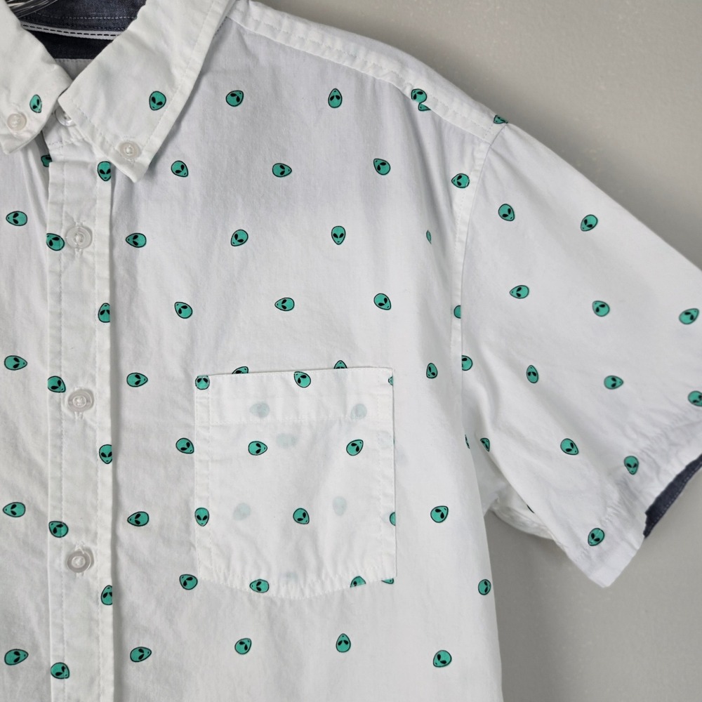 Alien Print Short Sleeve Button Down Shirt White Green Space Theme Top - Picture 2 of 8